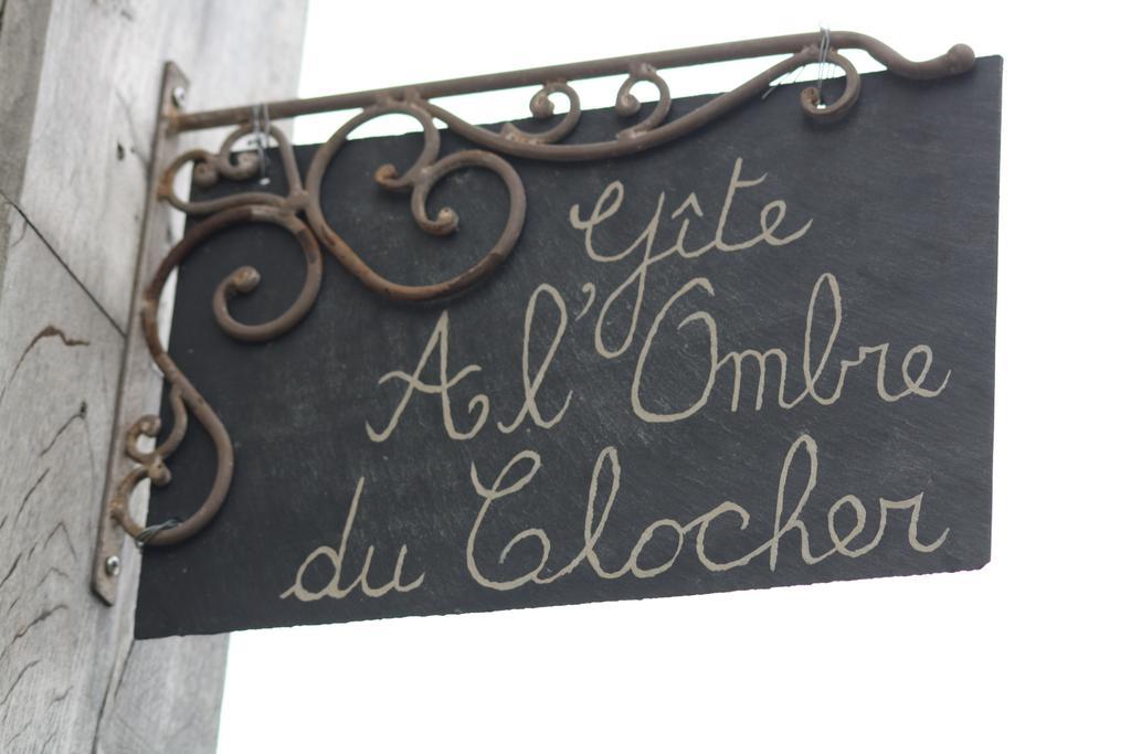 A L'Ombre Du Clocher Montbliart Exterior photo